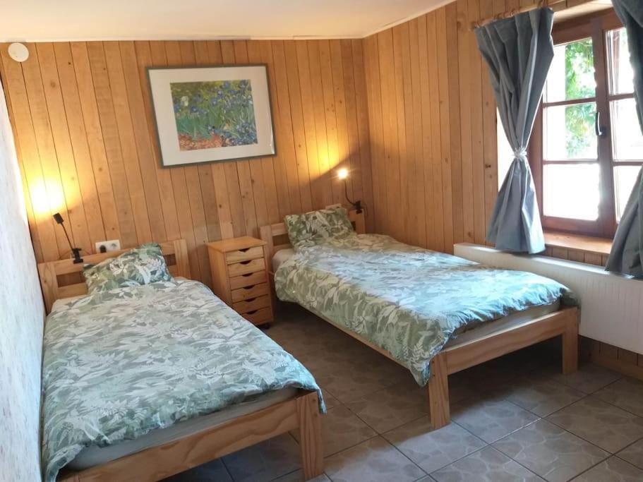 Gite Les 7 Frenes Vaux-sur-Sure Exterior foto